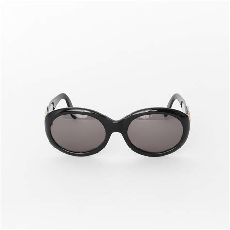 oculos oval fendi|Fendi.